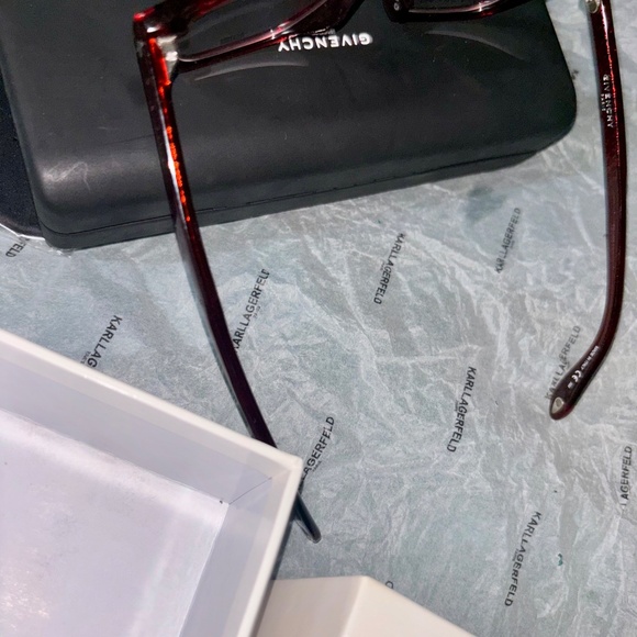 Men/Women’s glasses